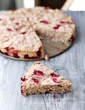 Strawberry Scone Tarts. Start your day the healthy way with these little treats. They're made with fresh strawberries and they're vegan! From www.thisgalcooks.com #strawberryrecipes #vegan